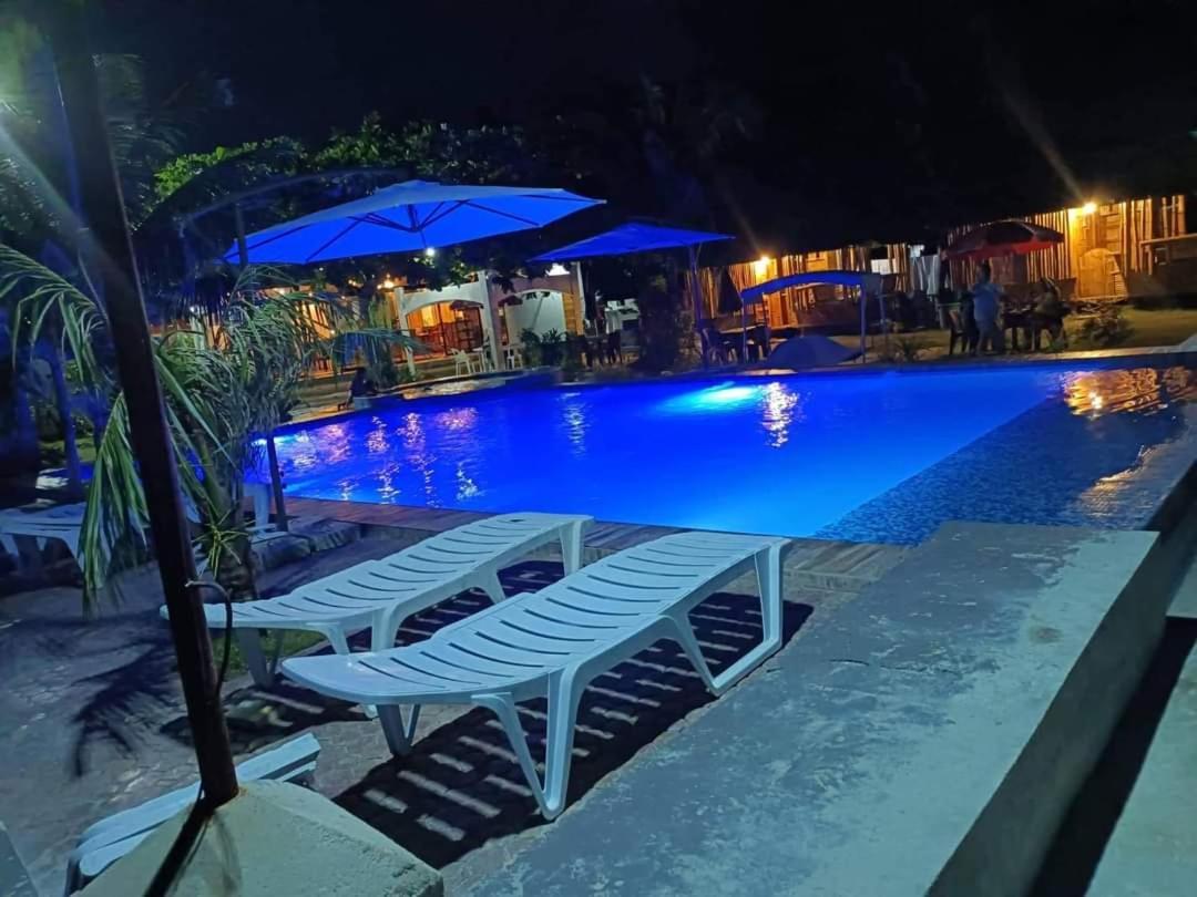 Rrj'S Beach Resort Oslob Zewnętrze zdjęcie